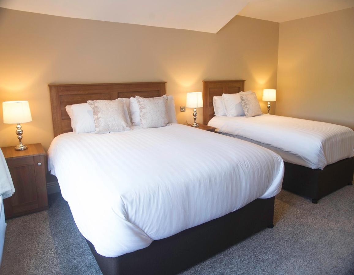 Hillview House Hotel Lusk Buitenkant foto