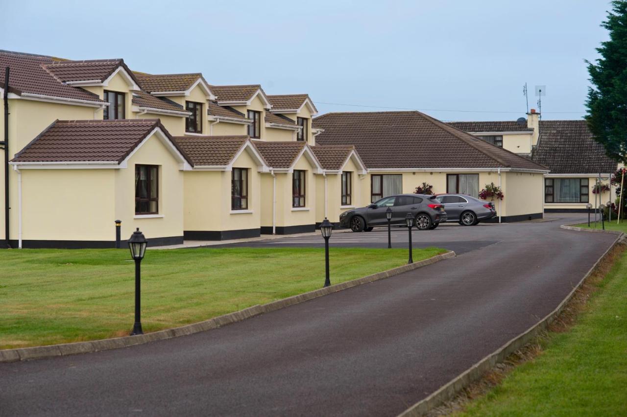 Hillview House Hotel Lusk Buitenkant foto