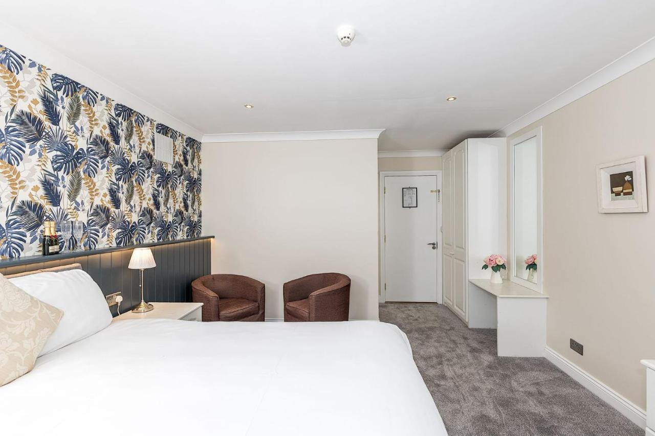 Hillview House Hotel Lusk Buitenkant foto