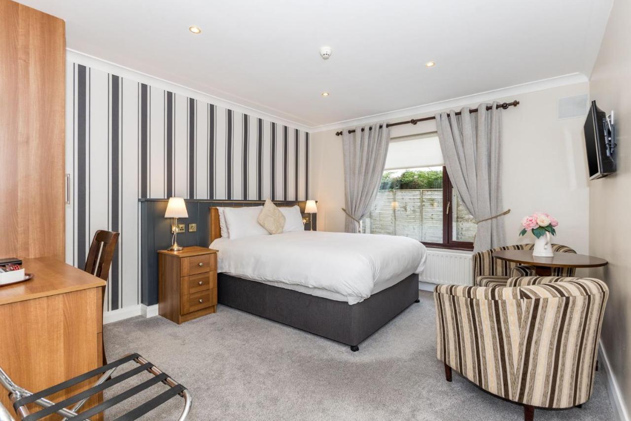 Hillview House Hotel Lusk Buitenkant foto