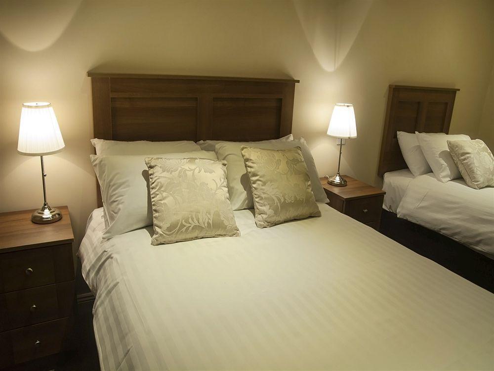 Hillview House Hotel Lusk Buitenkant foto
