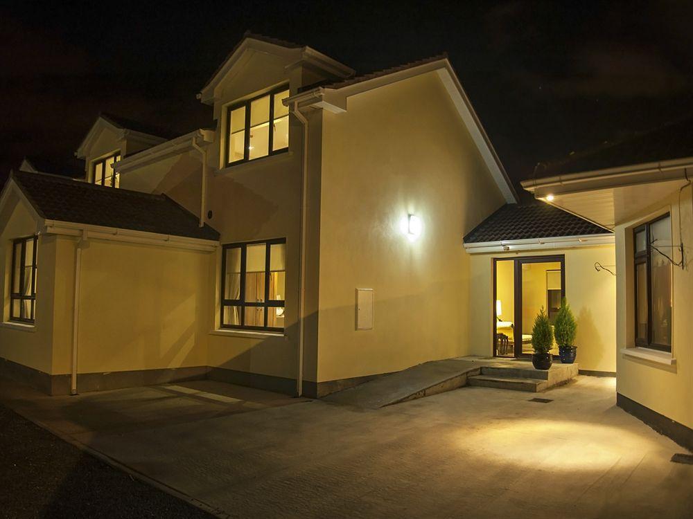 Hillview House Hotel Lusk Buitenkant foto
