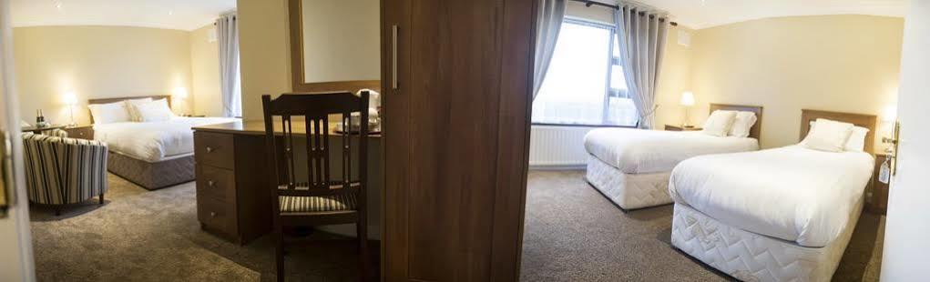 Hillview House Hotel Lusk Buitenkant foto